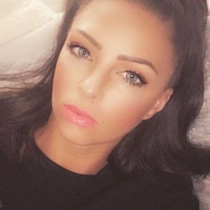 Meet your Posher, Kendra